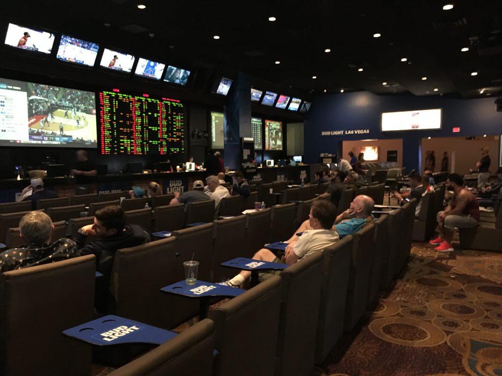 Luxor Sportsbook Review Sports Betting at Luxor Las Vegas 2024