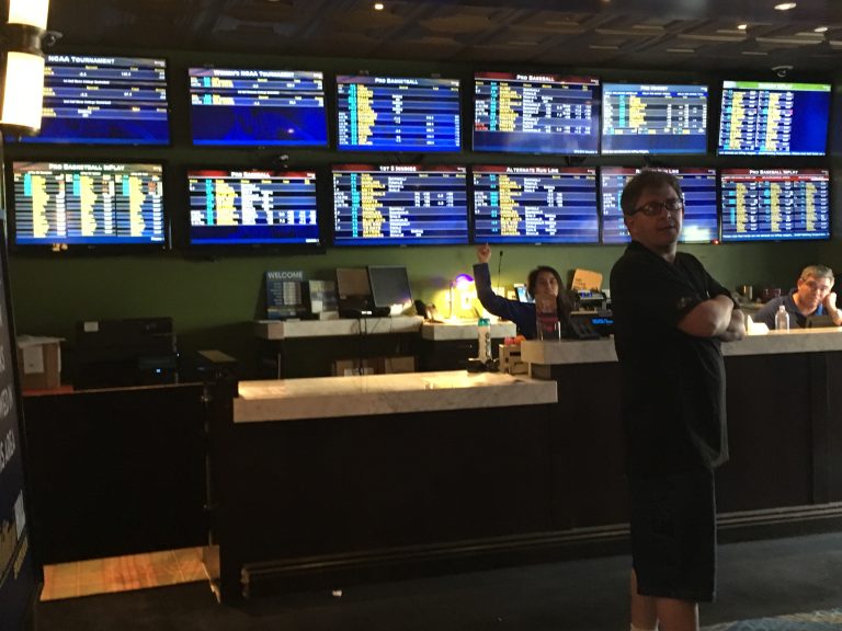 Downtown Grand Sportsbook Review Sports Betting at Downtown Grand Las